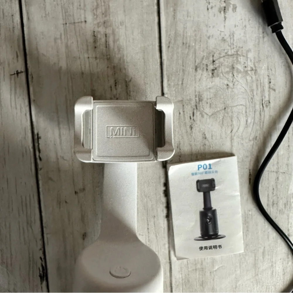 PREOWNED PO1 AUTO FACE TRACKING TRIPOD PHONE HOLDER 360° ROTATION WHITE